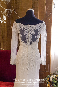 2012BY09W01 Evita Long Sleeves Boat Straight Lace Trumpet Button Back e Gaun Pengantin Muslimah Malaysia sewa Kahwin Nikah